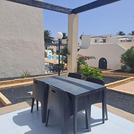 Homeforguest Apartamento Alisios 1 Con Piscina En Corralejo Exterior photo